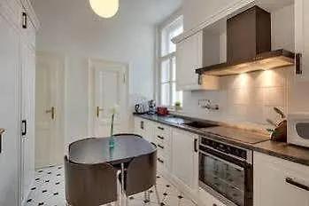 Old Town Square Premium Residence Praga