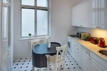 Old Town Square Premium Residence 4*, Prague
