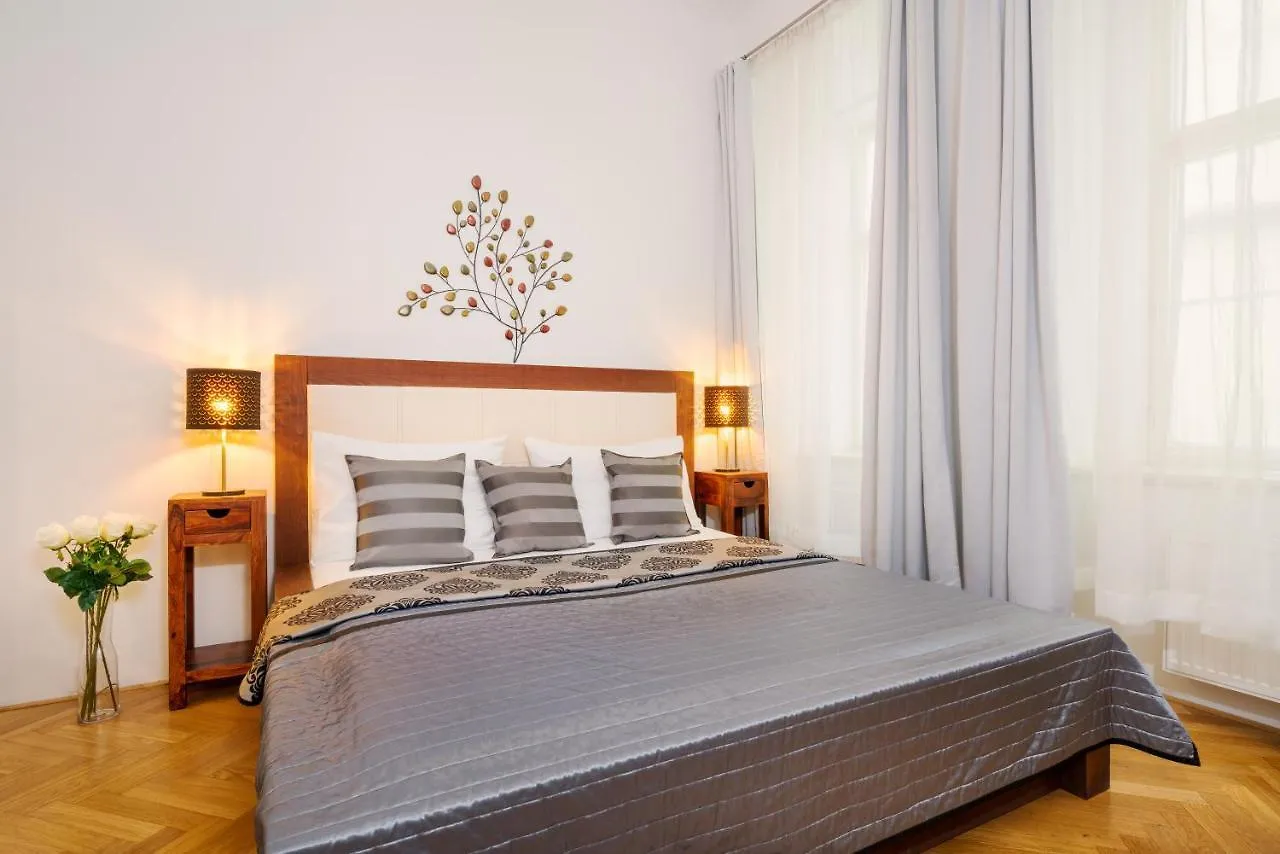 Old Town Square Premium Residence Prag Daire