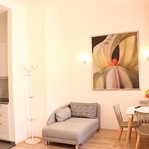 Aparthotel Flowers, Praga