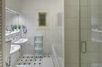 **** Lejlighedshotel Old Town Square Premium Residence Prag Tjekkiet